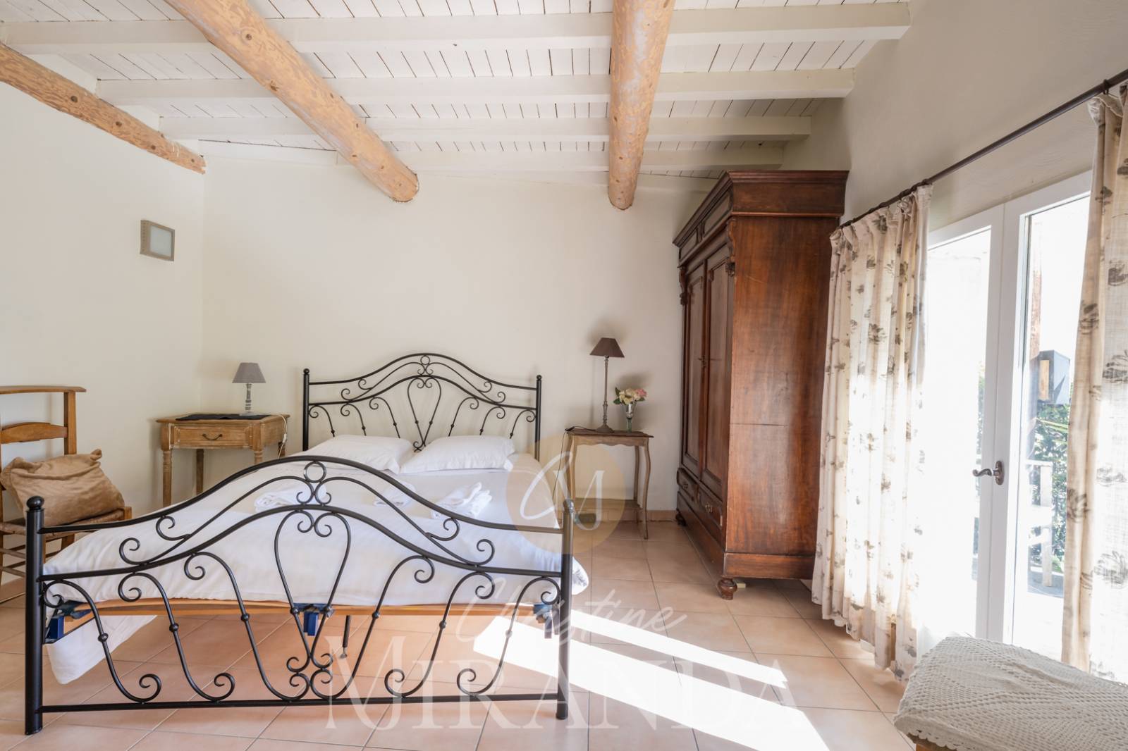 Vivre à la campagne, dans une résidence avec des espaces communs Allan  