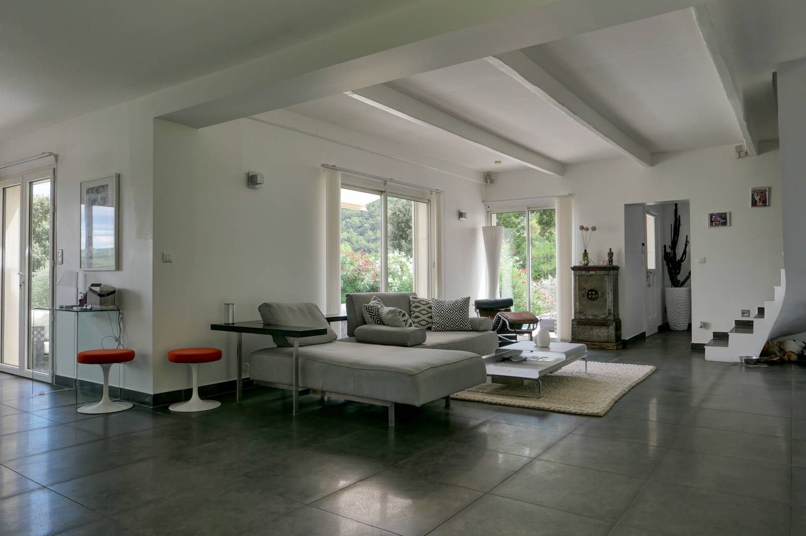 A vendre  villa Saint-Paul-Trois-Châteaux quartier calme 3 ch, piscine, vue