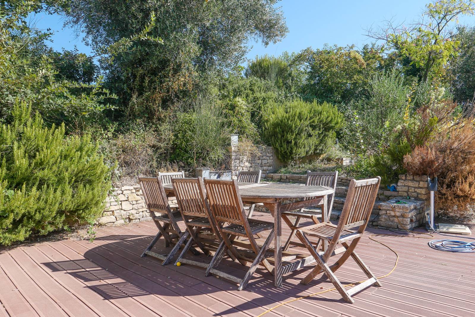 Réf 4223-  A vendre mas de village, secteur Cairanne  