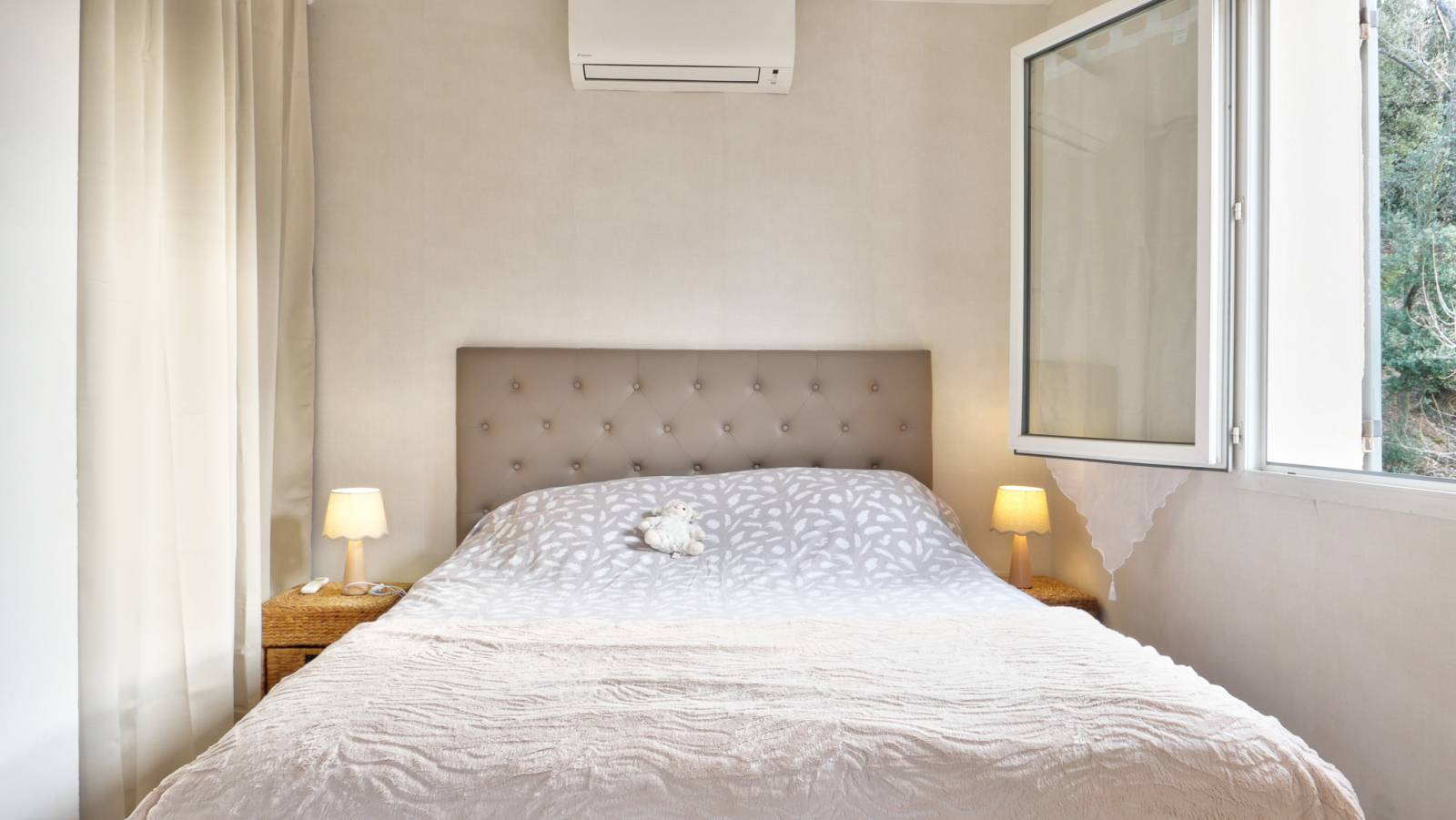 A vendre villa avec gîte Bouchet en Drome Provençale réf 4286-