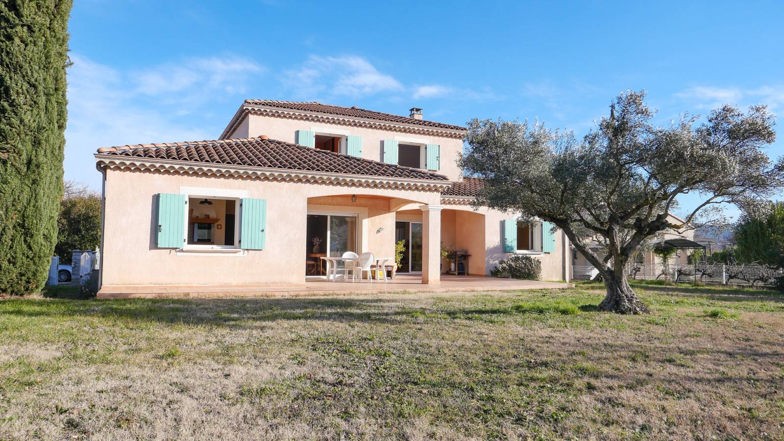 Villa de plain pied, St Paul  Trois Châteaux Proche du centre ville 