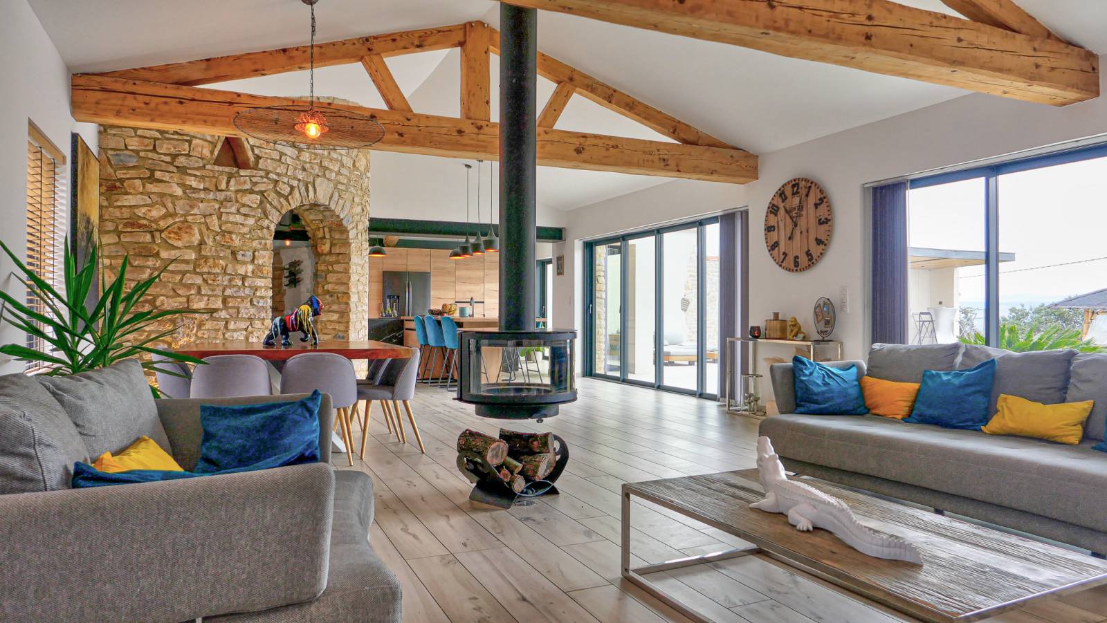 réf 4298-A vendre, propriété de charme en Ardèche méridionale,  une rénovation contemporaine