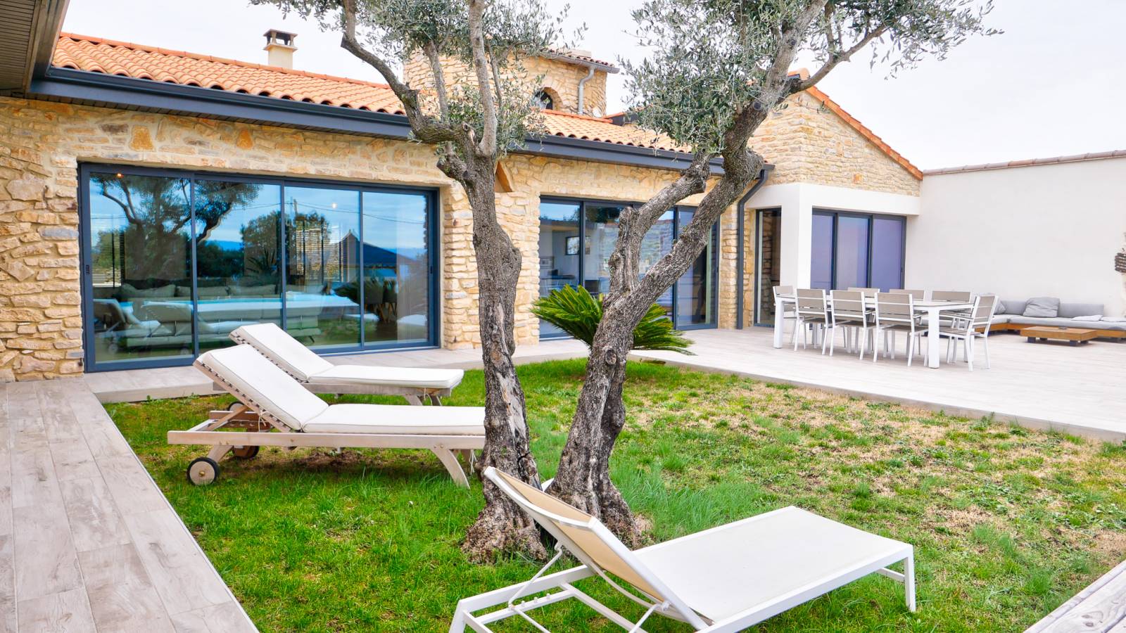 réf 4298-A vendre, propriété de charme en Ardèche méridionale,  une rénovation contemporaine