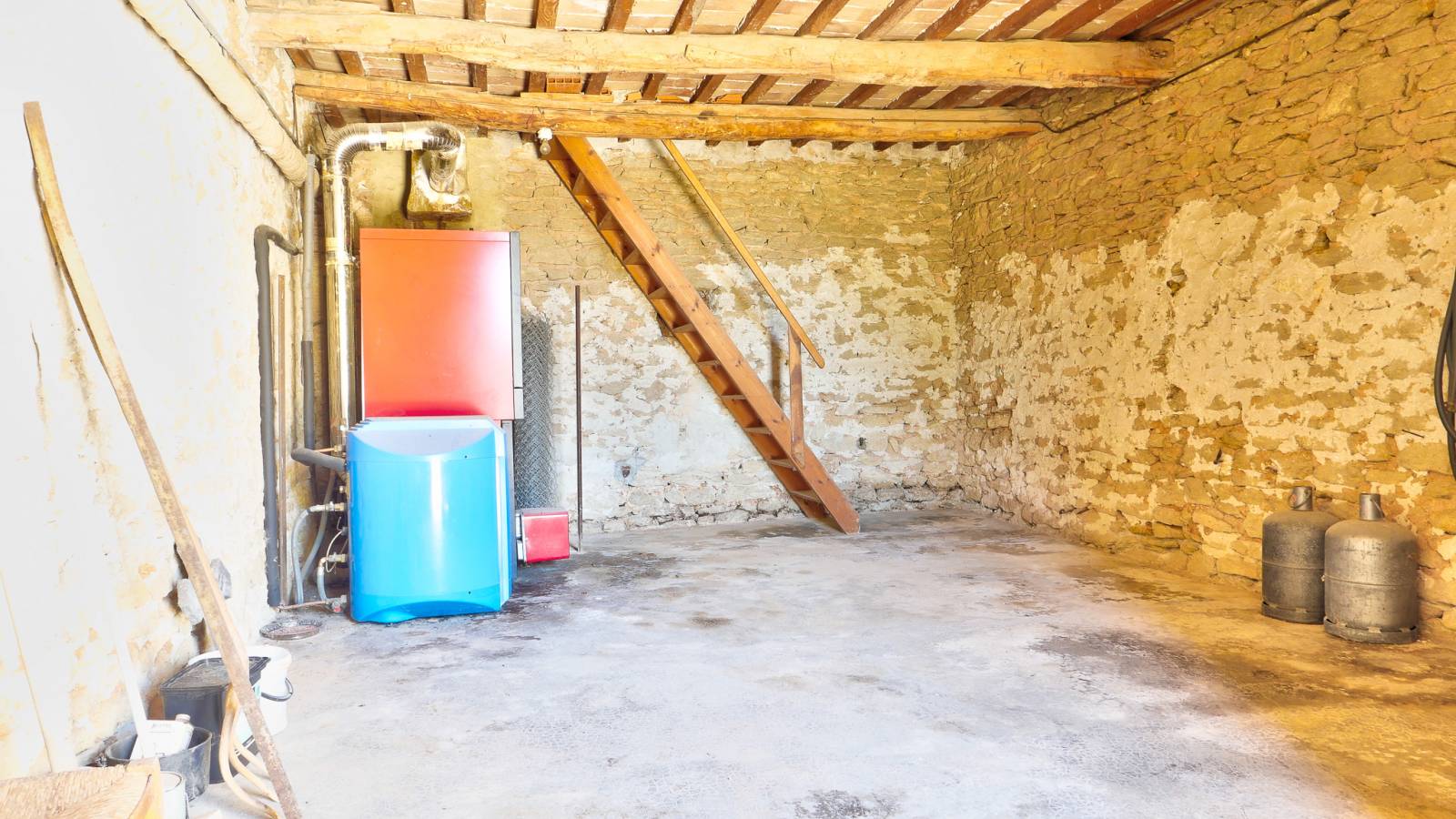 A vendre jolie ferme  aux abords d'un village .... Bouchet  