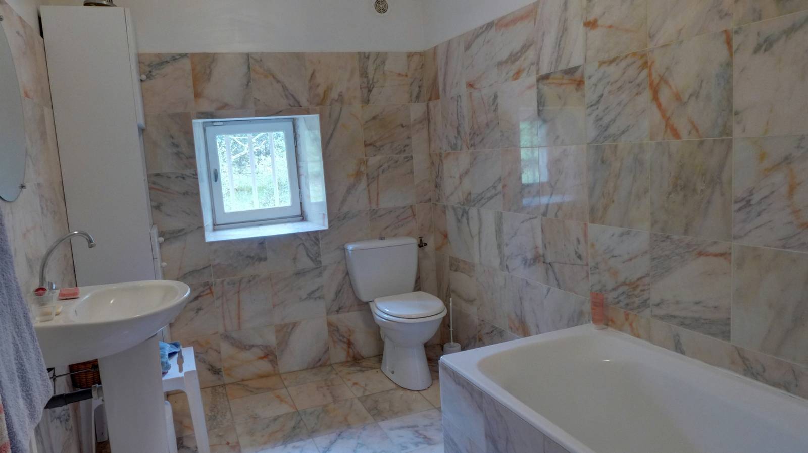 Propriété de Charme à Grignan en campagne ancienne magnannerie