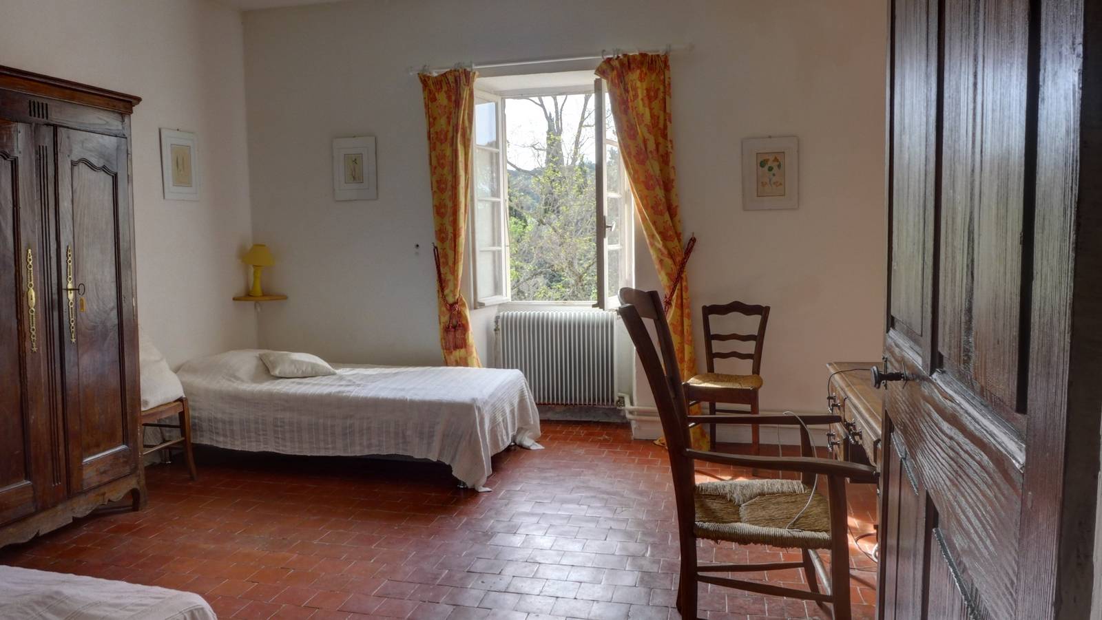 Propriété de Charme à Grignan en campagne ancienne magnannerie