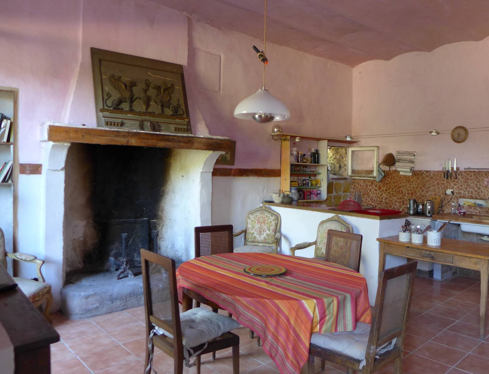 Réf 4154- Haut Vaucluse, à vendre une propriété au charme d'antan   