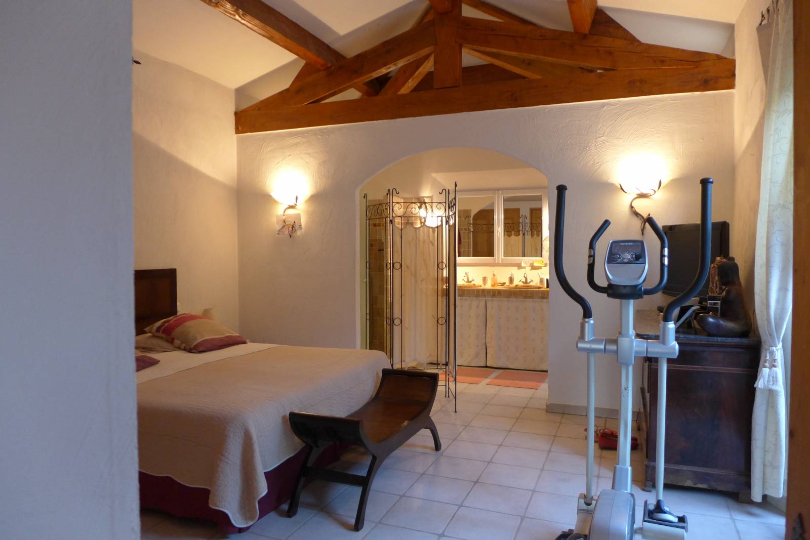 A vendre jolie Villa au pied du Luberon Cheval Blanc  