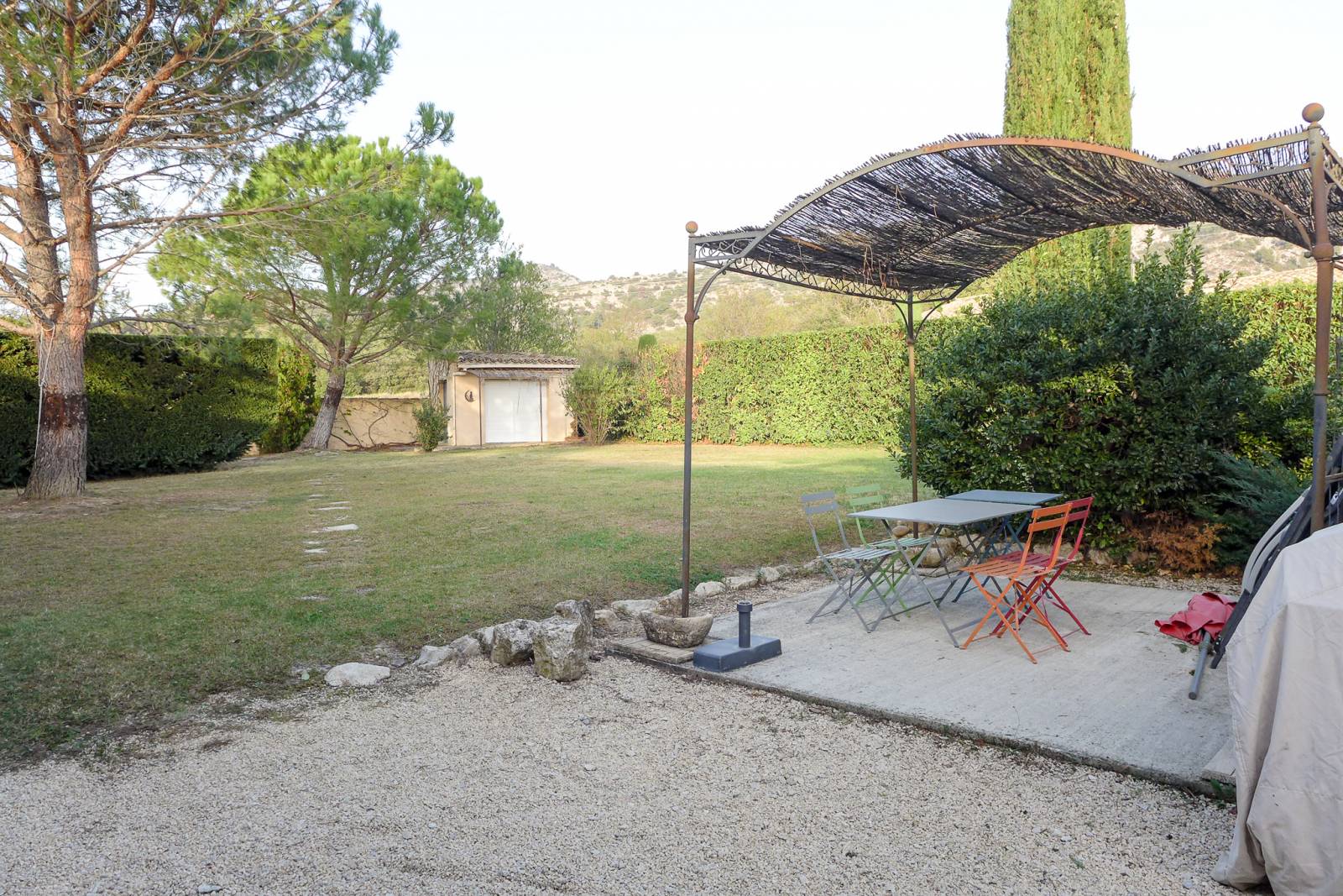 A vendre jolie Villa au pied du Luberon Cheval Blanc  