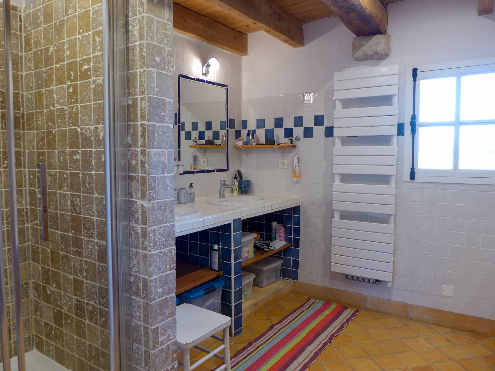 Partie de mas ancien restauré, 188 m2 copropriété en campagne Tulette  