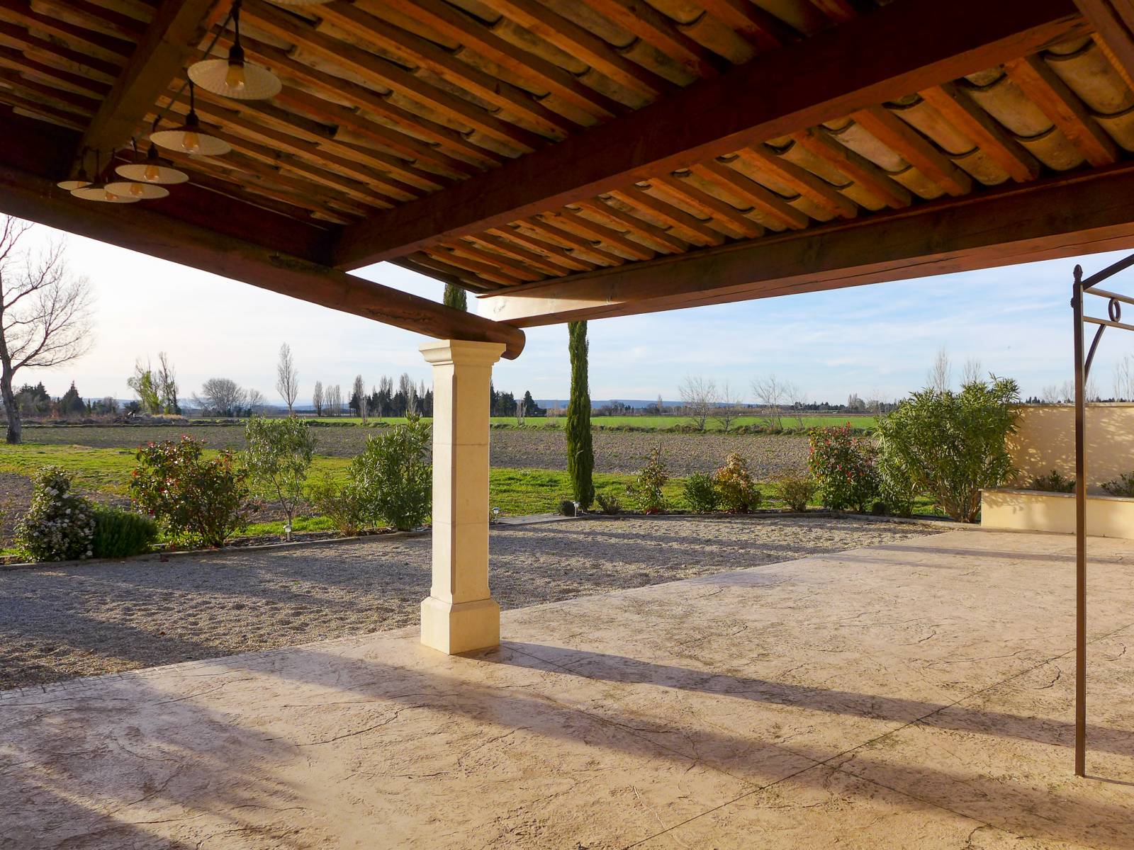 Partie de mas ancien restauré, 188 m2 copropriété en campagne Tulette  