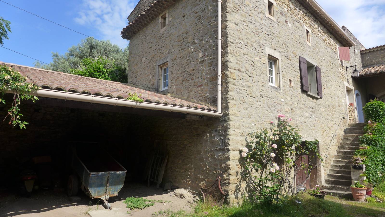 A vendre jolie propriété dans la campagne Proche Carsan  