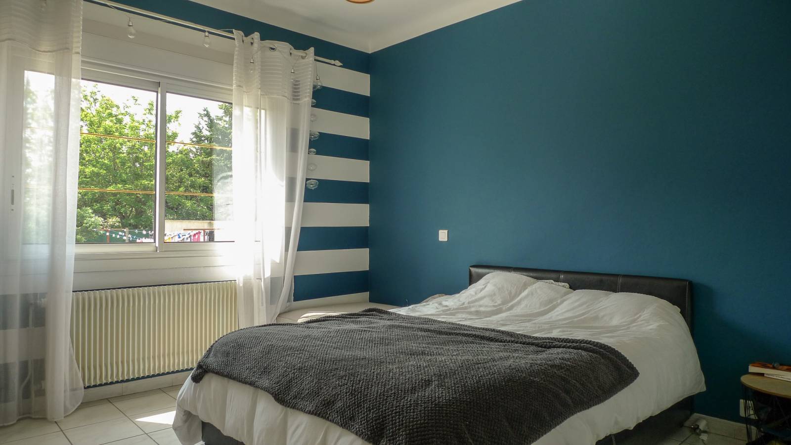 A vendre maison de plain pied avec piscine. Terrain 2885m² PIERRELATTE Campagne 