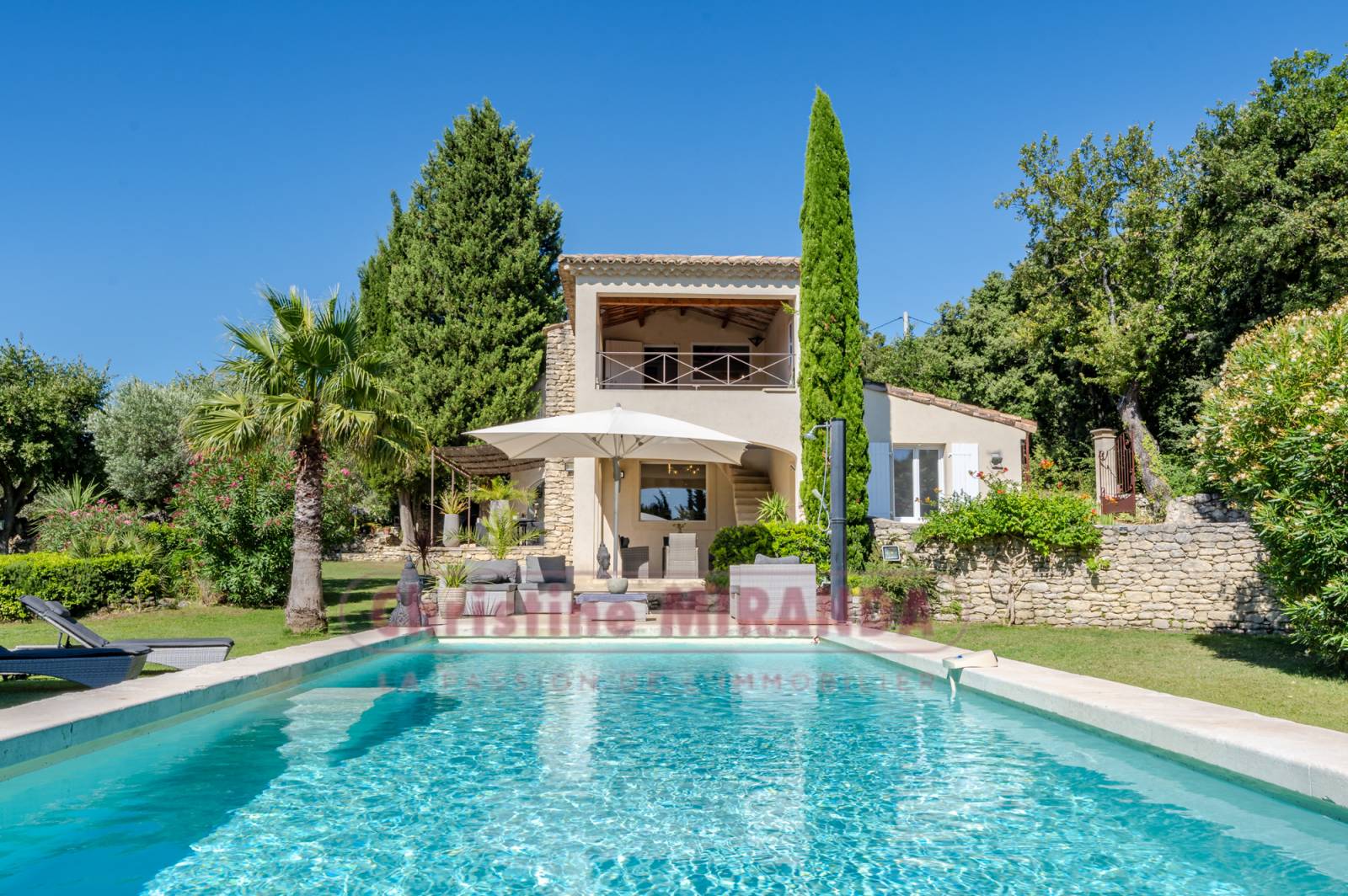 Propriété à vendre à Saint-Restitut 