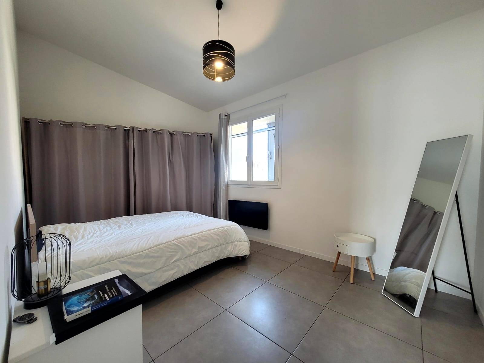 Appartement  avec terrasse à vendre proche centre ville ST PAUL TROIS CHATEAUX 