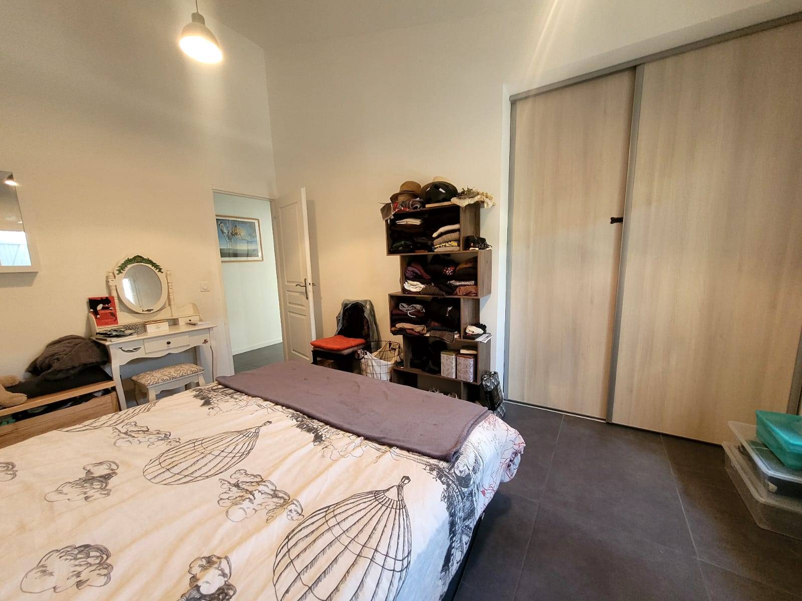 Appartement T3 avec terrasse dans résidence à 2 pas du centre ville Saint-Paul-Trois-Châteaux  