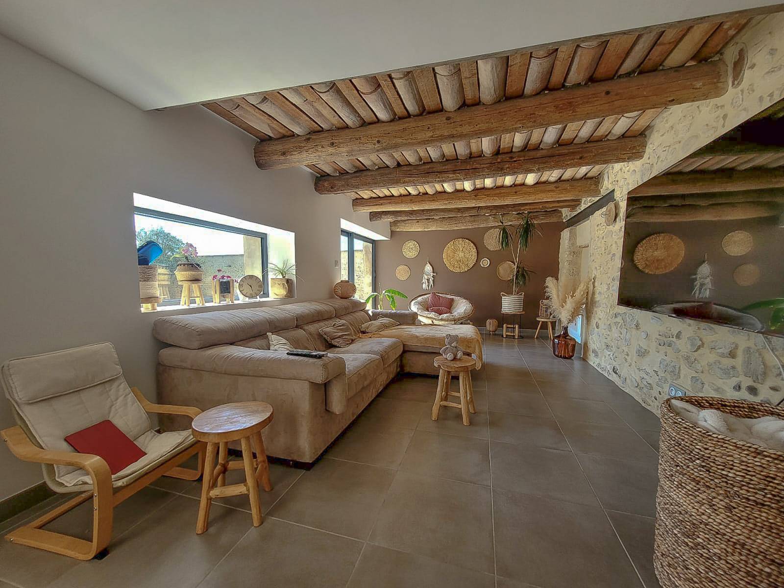 Maison de village avec rénovation soignée - 5 chambres Saint Just d'Ardèche  