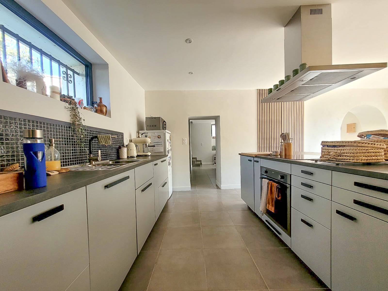 Maison de village avec rénovation soignée - 5 chambres Saint Just d'Ardèche  