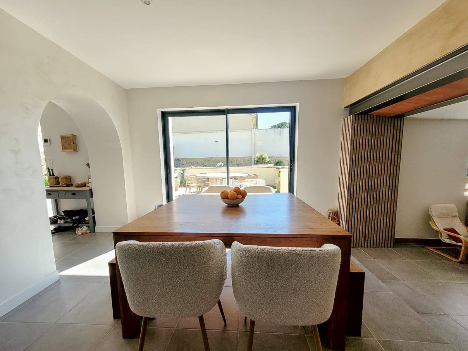 Maison de village avec rénovation soignée - 5 chambres Saint Just d'Ardèche  