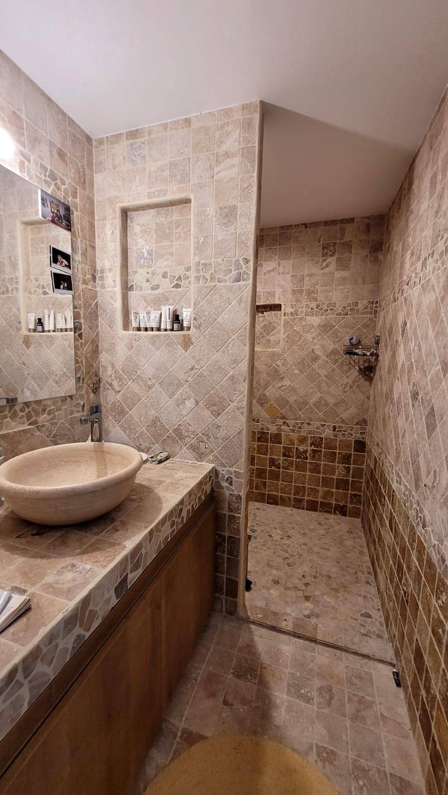 Appartement style loft Drôme Provençale Montélimar Superbe volumes, confortable, atypique