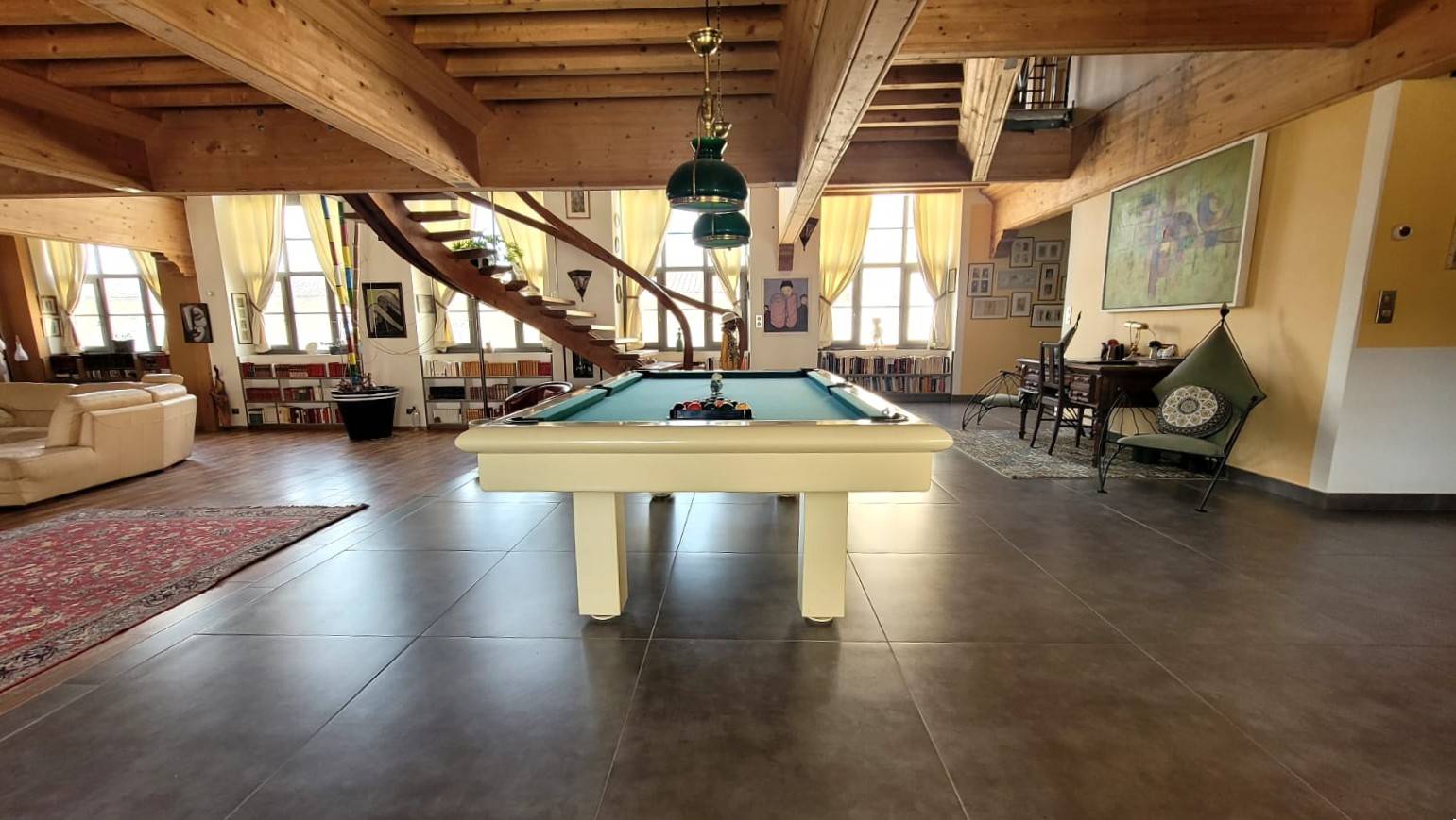 Appartement style loft Drôme Provençale Montélimar Superbe volumes, confortable, atypique