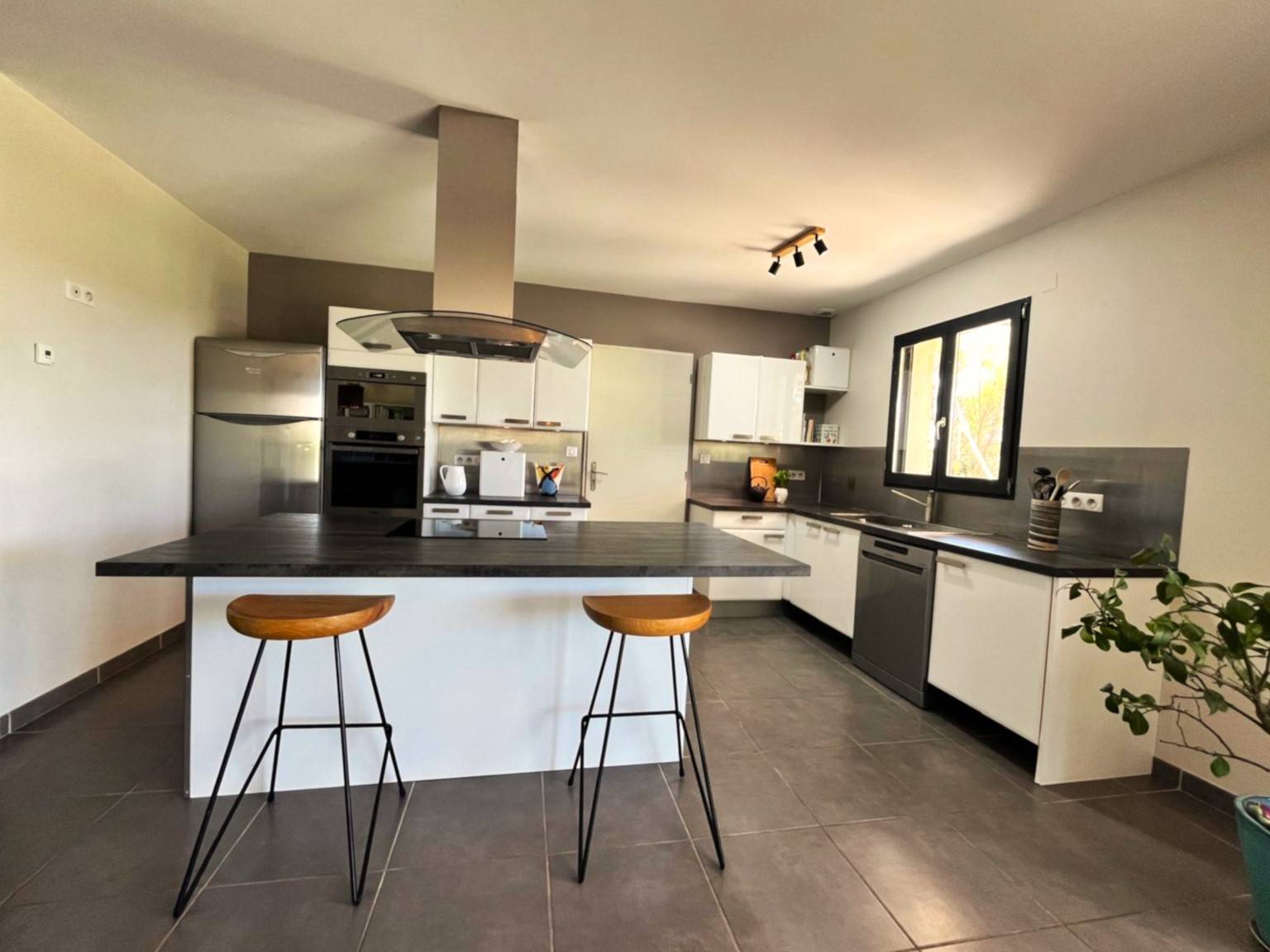 Villa de plain-pied ROUSSAS  