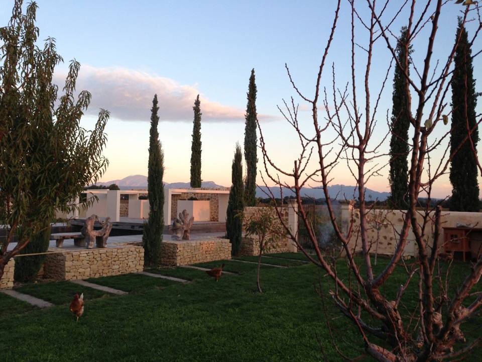 Propriété de caractère,  Vue sur les dentelles et le Mont Ventoux