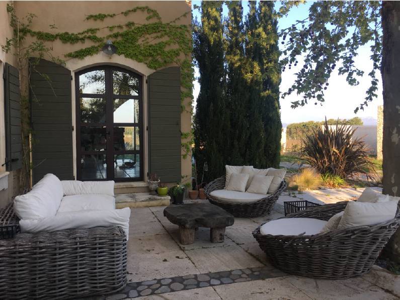 Propriété de caractère,  Vue sur les dentelles et le Mont Ventoux
