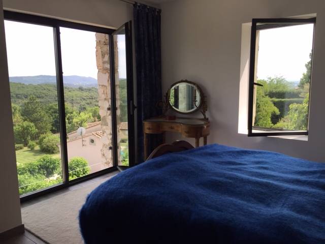 Un joli mas de village à la rénovation soignée.....SOUS OFFRE   