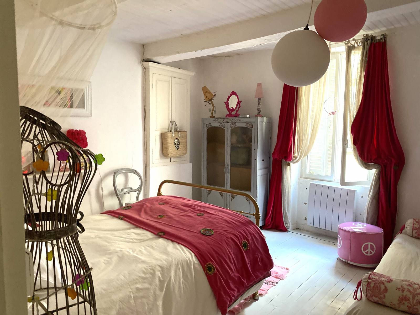 A vendre, Maison de village restaurée et meublée à Taulignan  terrasse tropézienne, 2 chambres