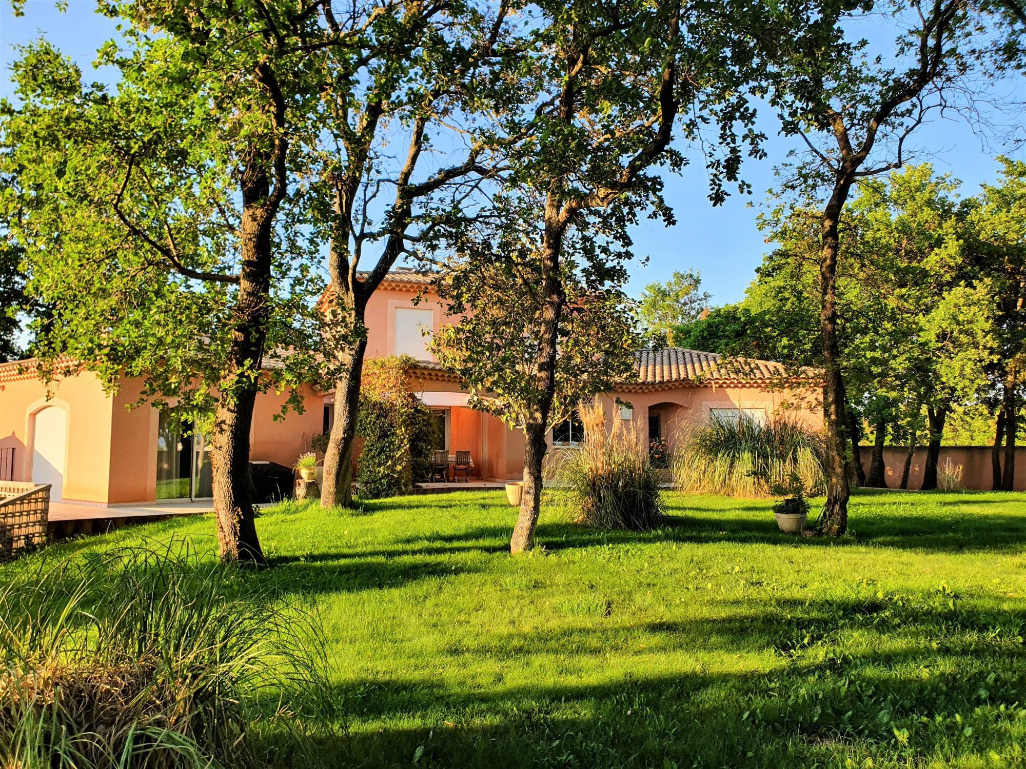 Villa Provençale avec piscine  à vendre en Drôme Sud