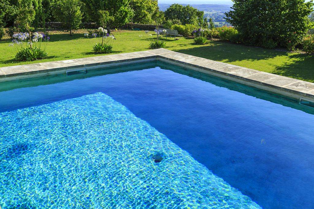 Une propriété d'exception... Drôme Provençale vendue décorée et meublée