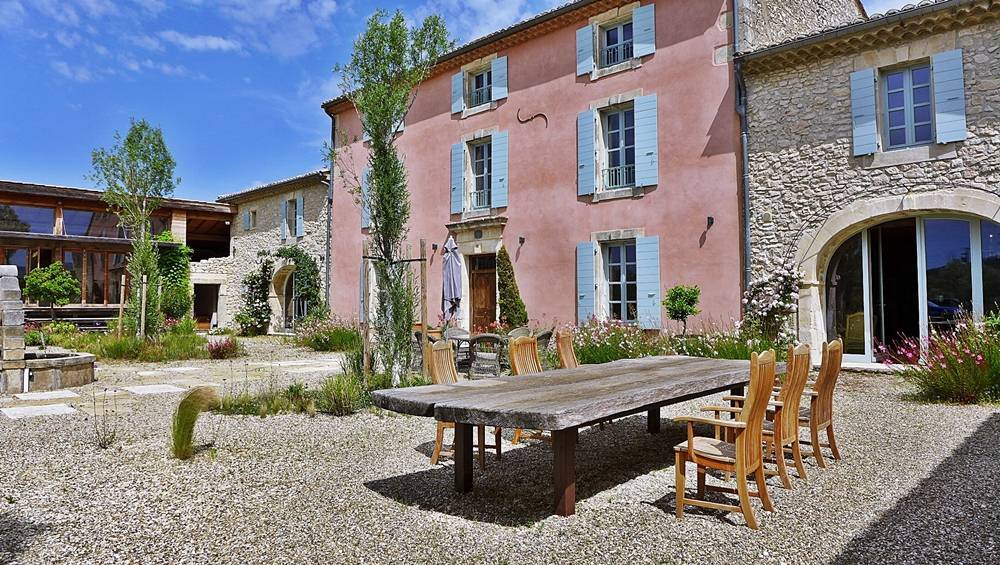 Propriété de prestige à vendre en drome provençale