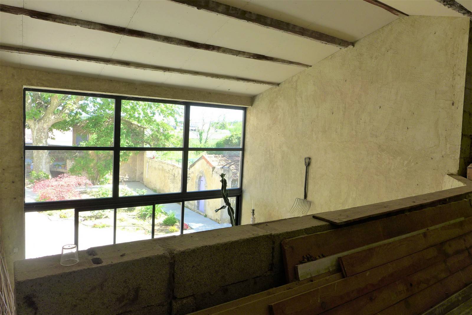 A vendre, Mas restauré de 220m² et ses dépendances, proche Pierrelatte  