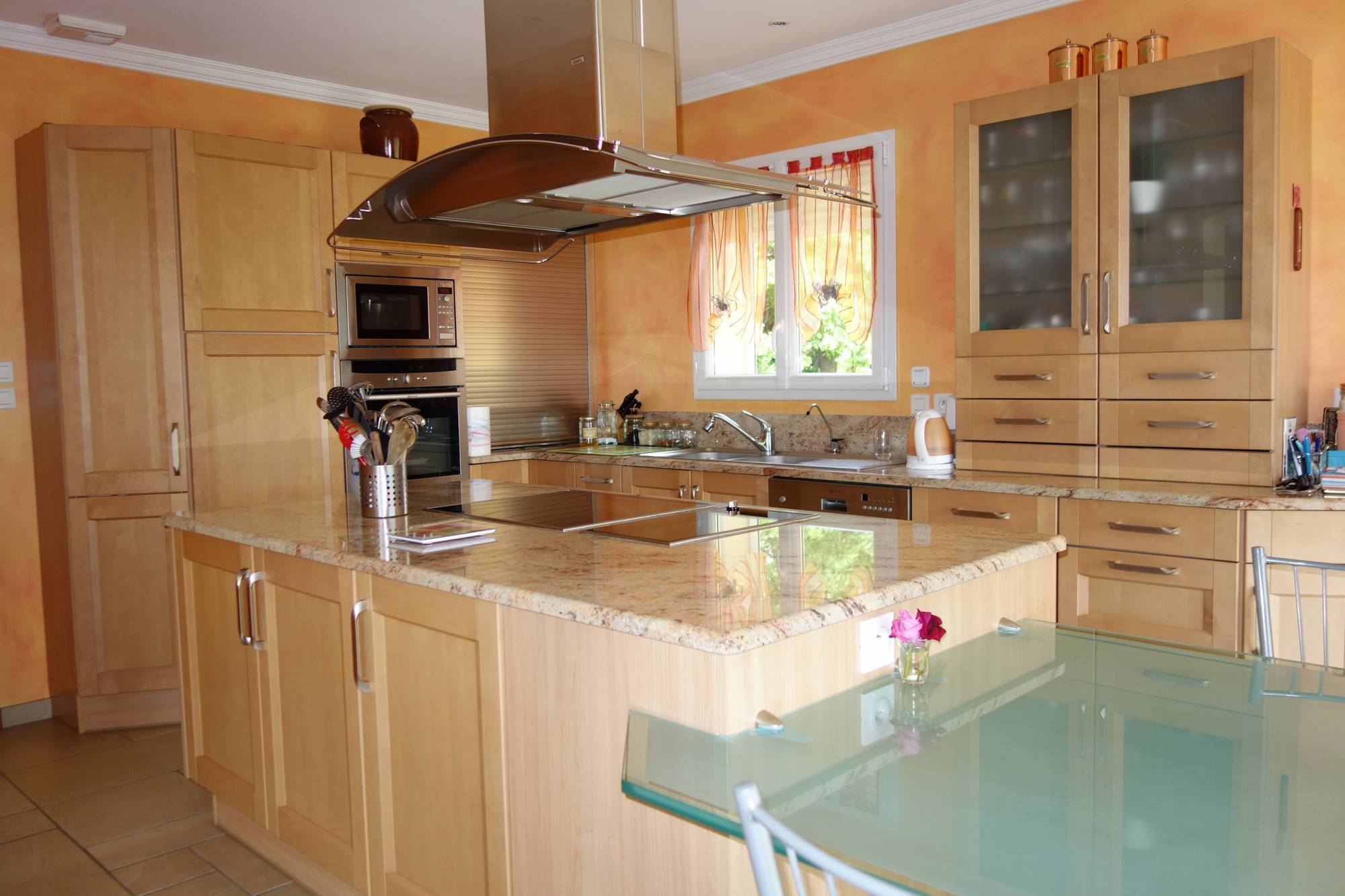 A vendre- Ardèche Méridionale - Belle villa d'architecte  avec vue