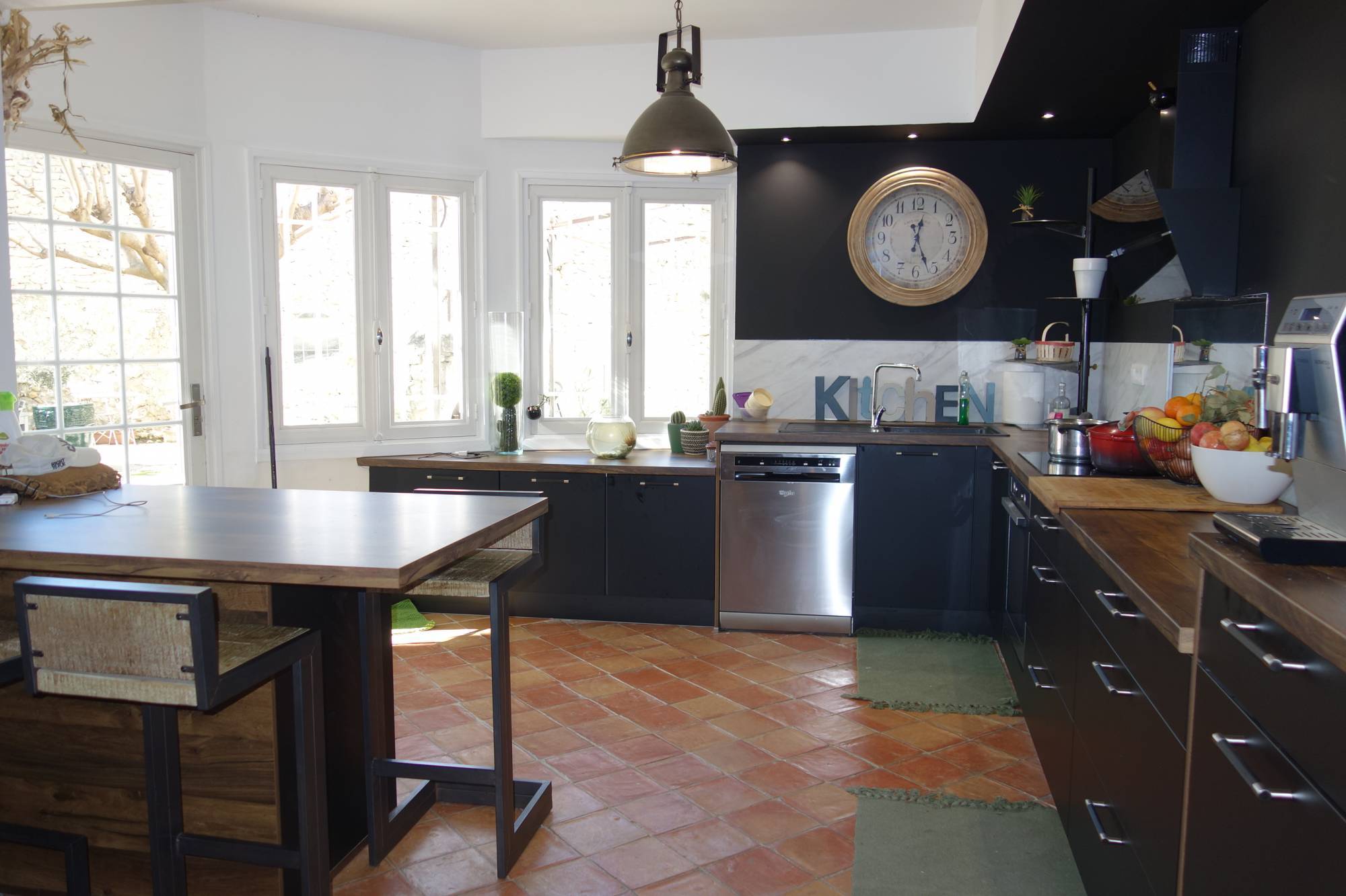  en Drome Provençale, Grande maison  rénovée  avec  piscine et jardin