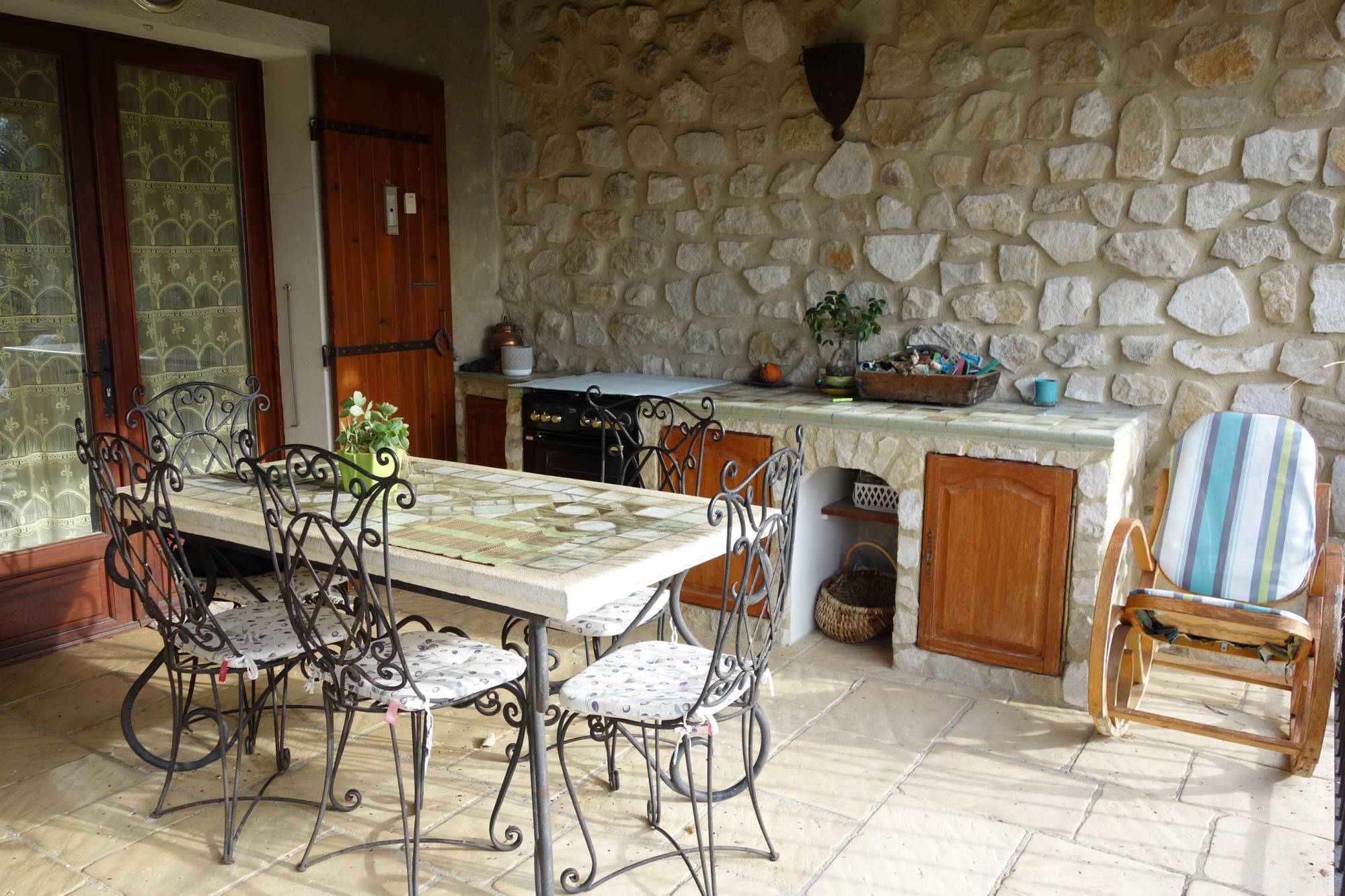  Mas à Suze la Rousse , vendu par l'agence Christine Miranda Immobilier