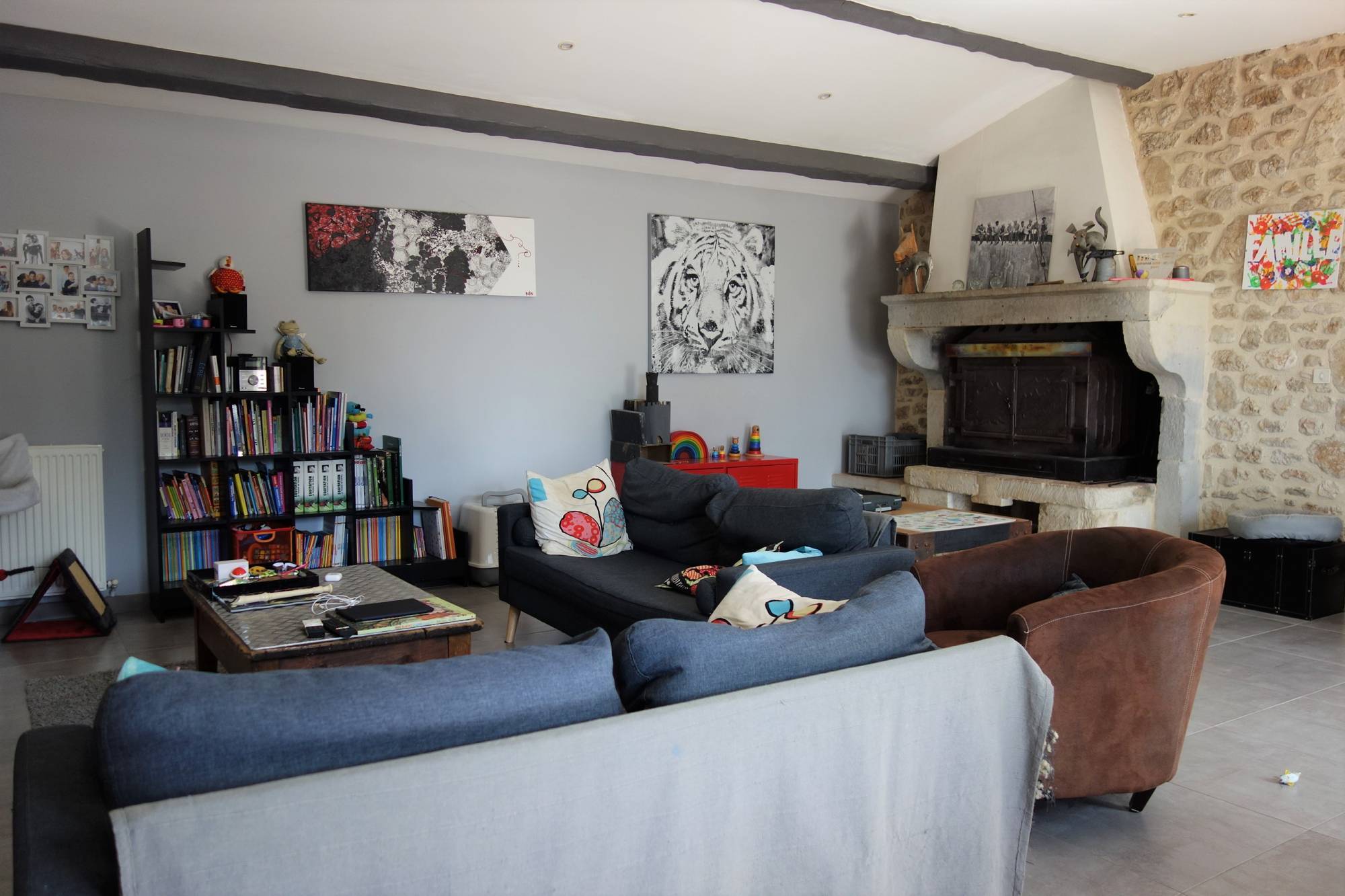 A vendre- Maison avec logements indépendants et piscine