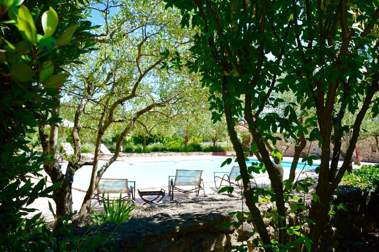 Propriété d'exception de 494m², au calme, terrain, piscine, 7 chambres