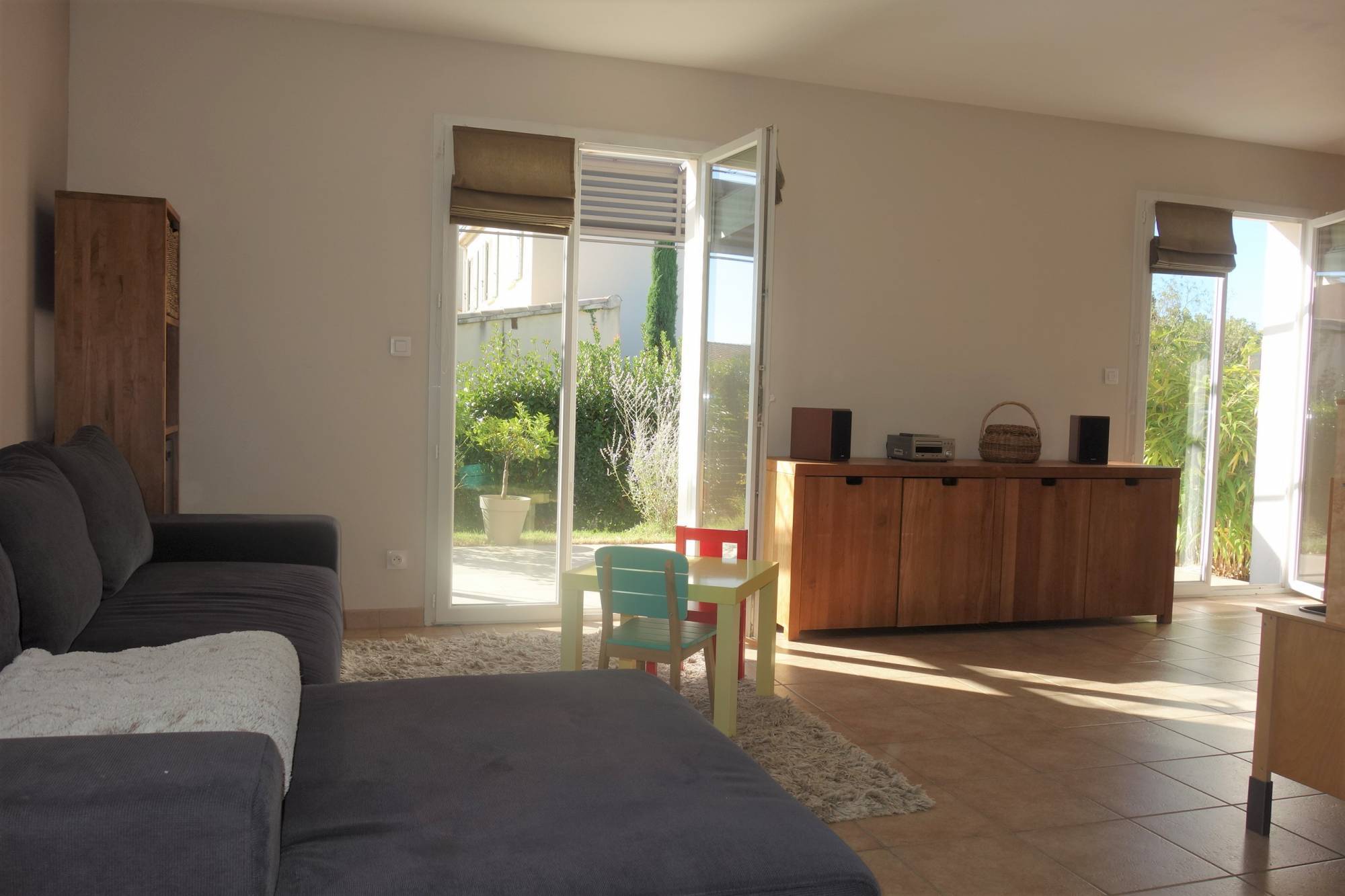 Charmante maison 3 chambres avec terrain. VENDUE PAR NOS SOINS