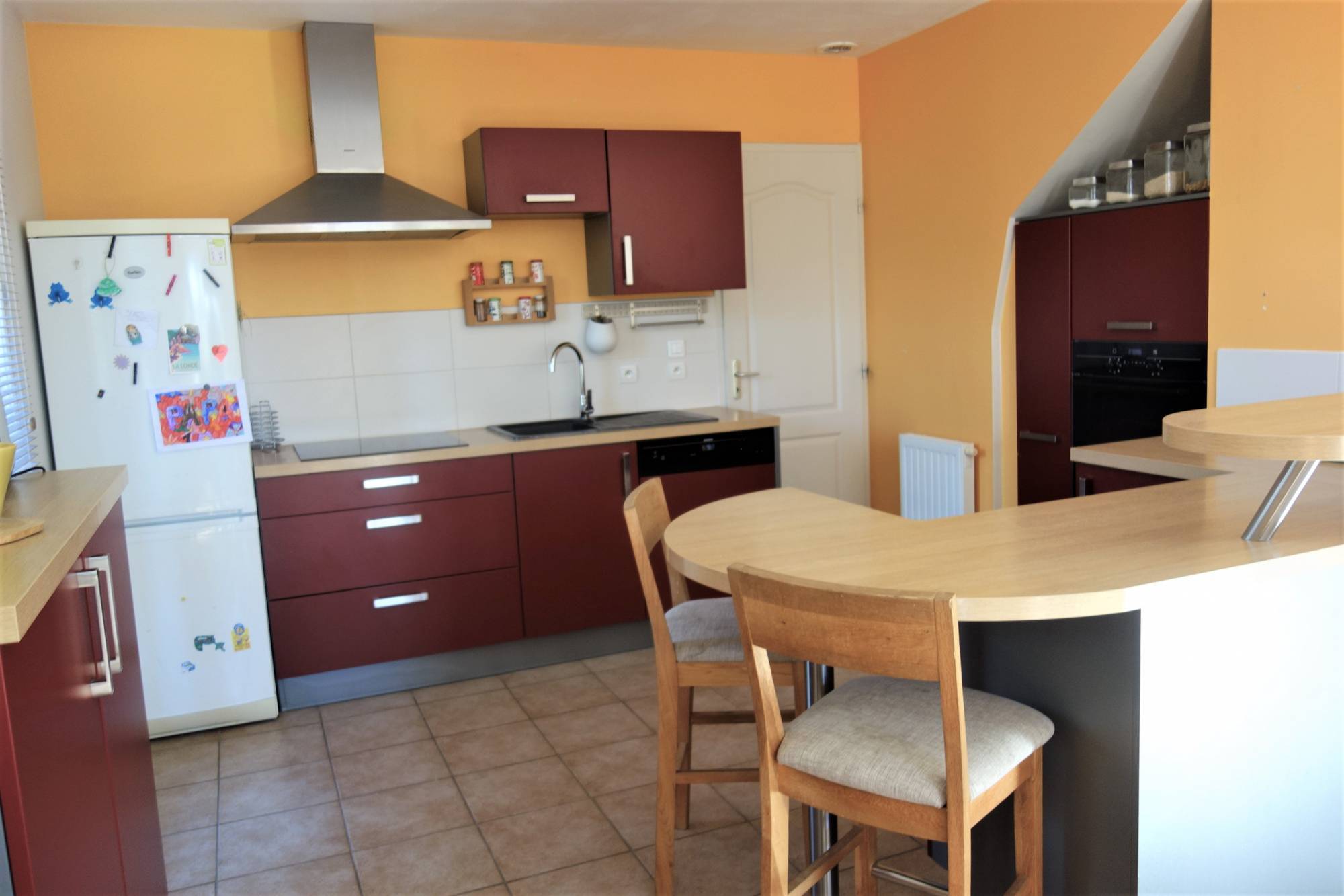 Charmante maison 3 chambres avec terrain. VENDUE PAR NOS SOINS