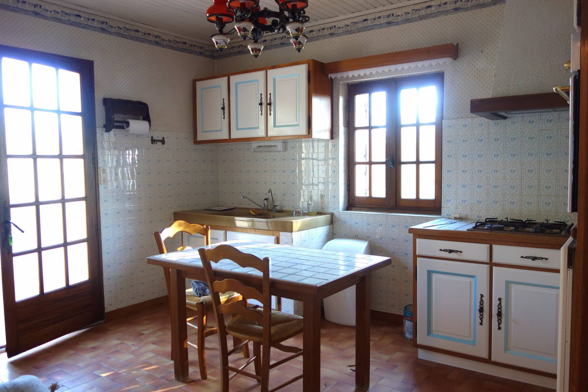 A vendre -  Suze la Rousse. Ferme à rénover  avec  appartement indépendant