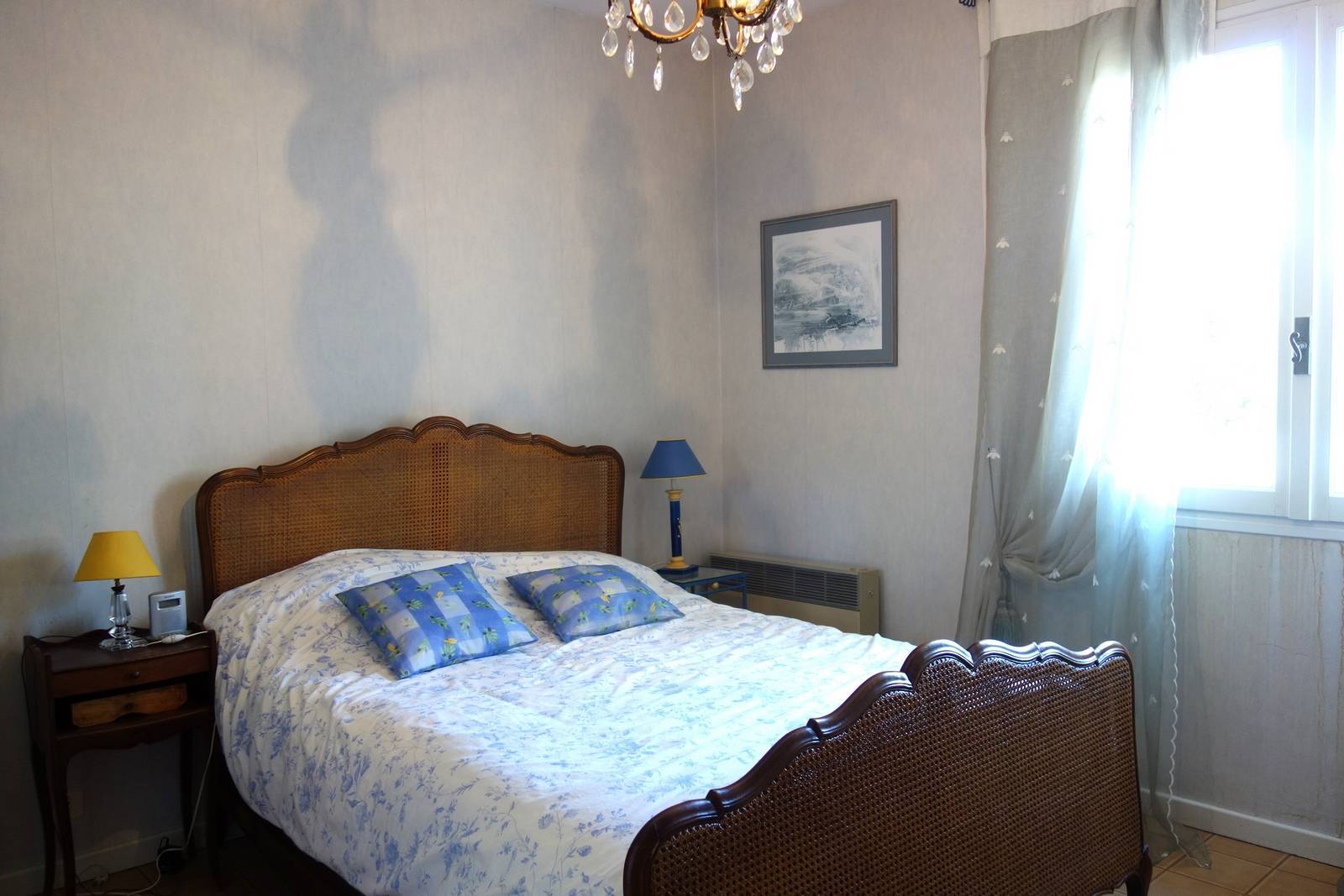 A vendre- Maison 4 chbres  sur un terrain arboré de 1200m² Pierrelatte  