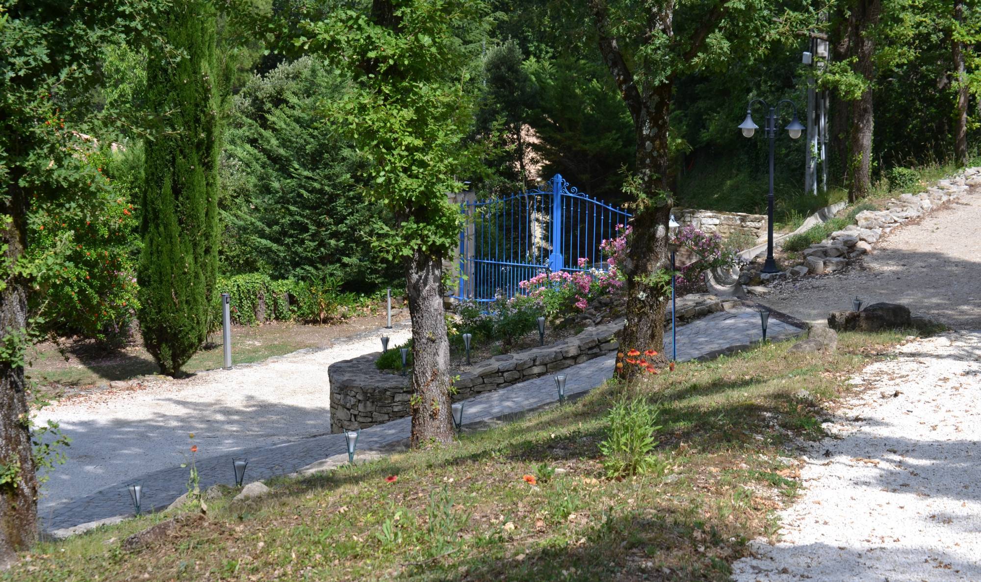 A Vendre- Mas avec chambres d hôtes  - Secteur Grignan