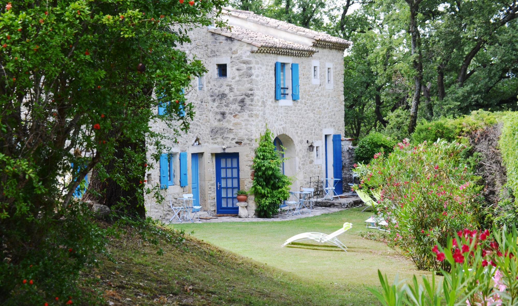 A Vendre- Mas avec chambres d hôtes  - Secteur Grignan