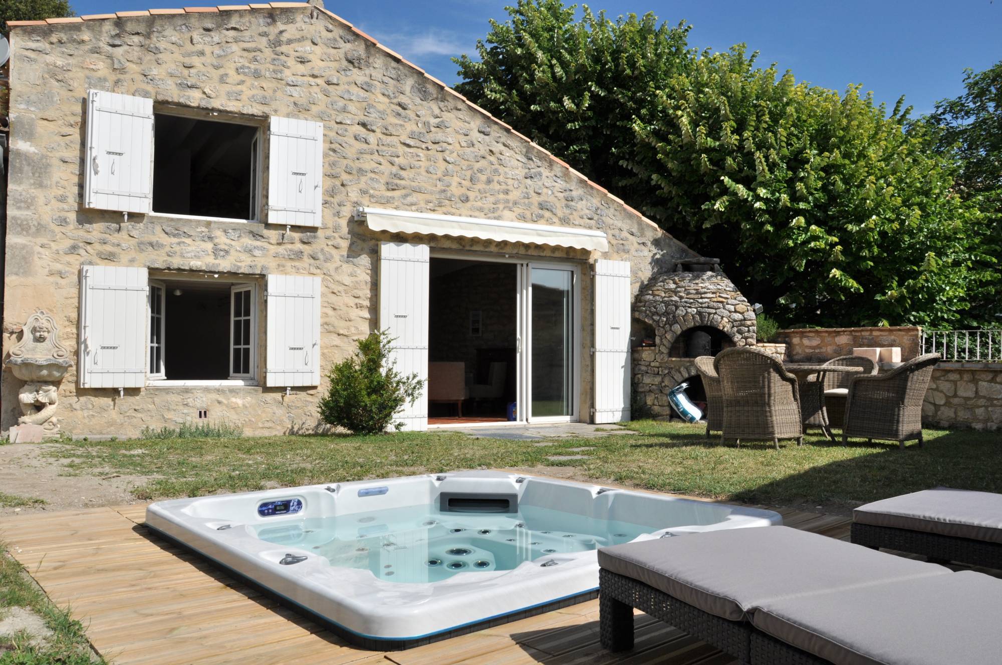 Maison de village à vendre à St Restitut 