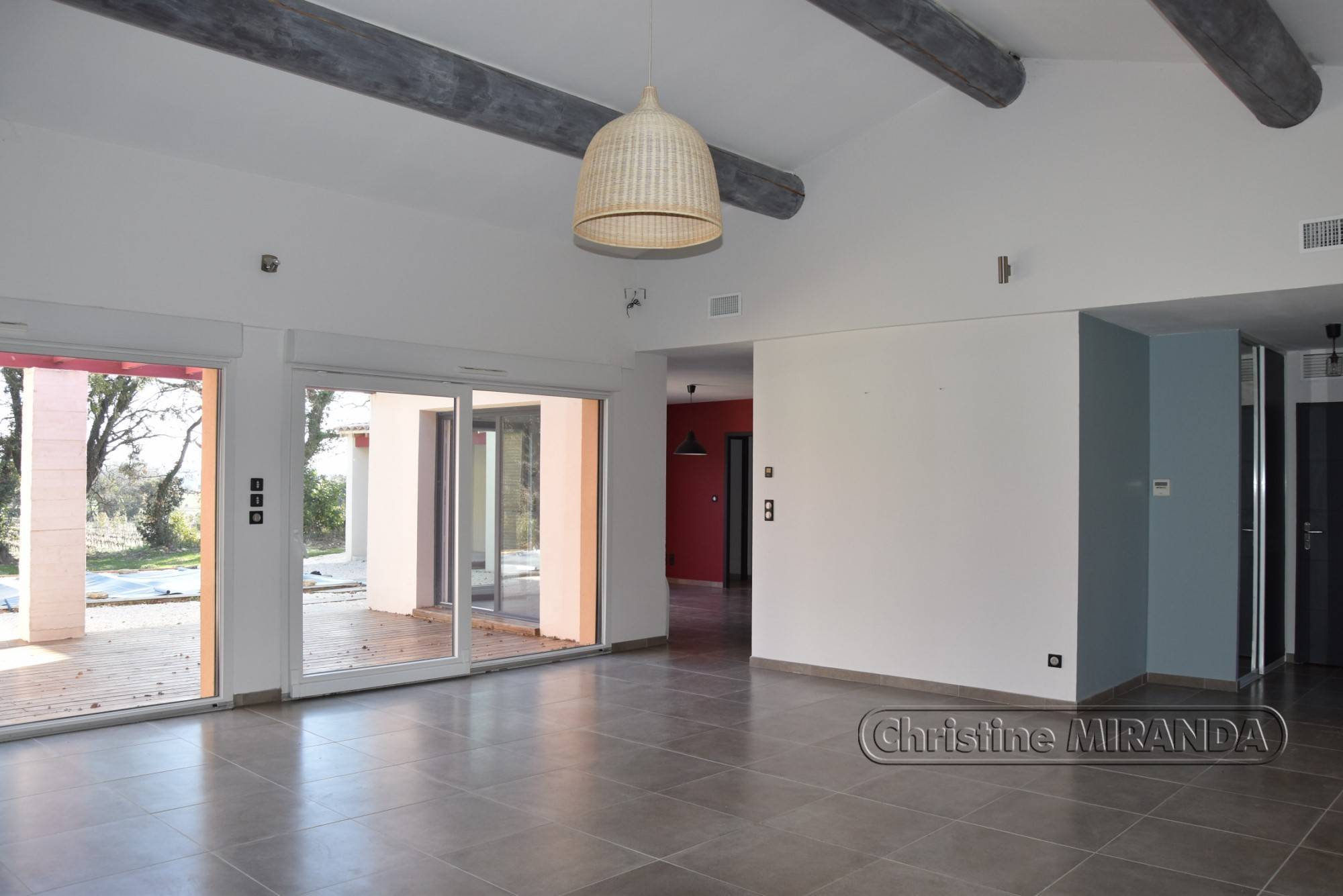 Villa de construction moderne et récente proche Saint Paul 3 Châteaux