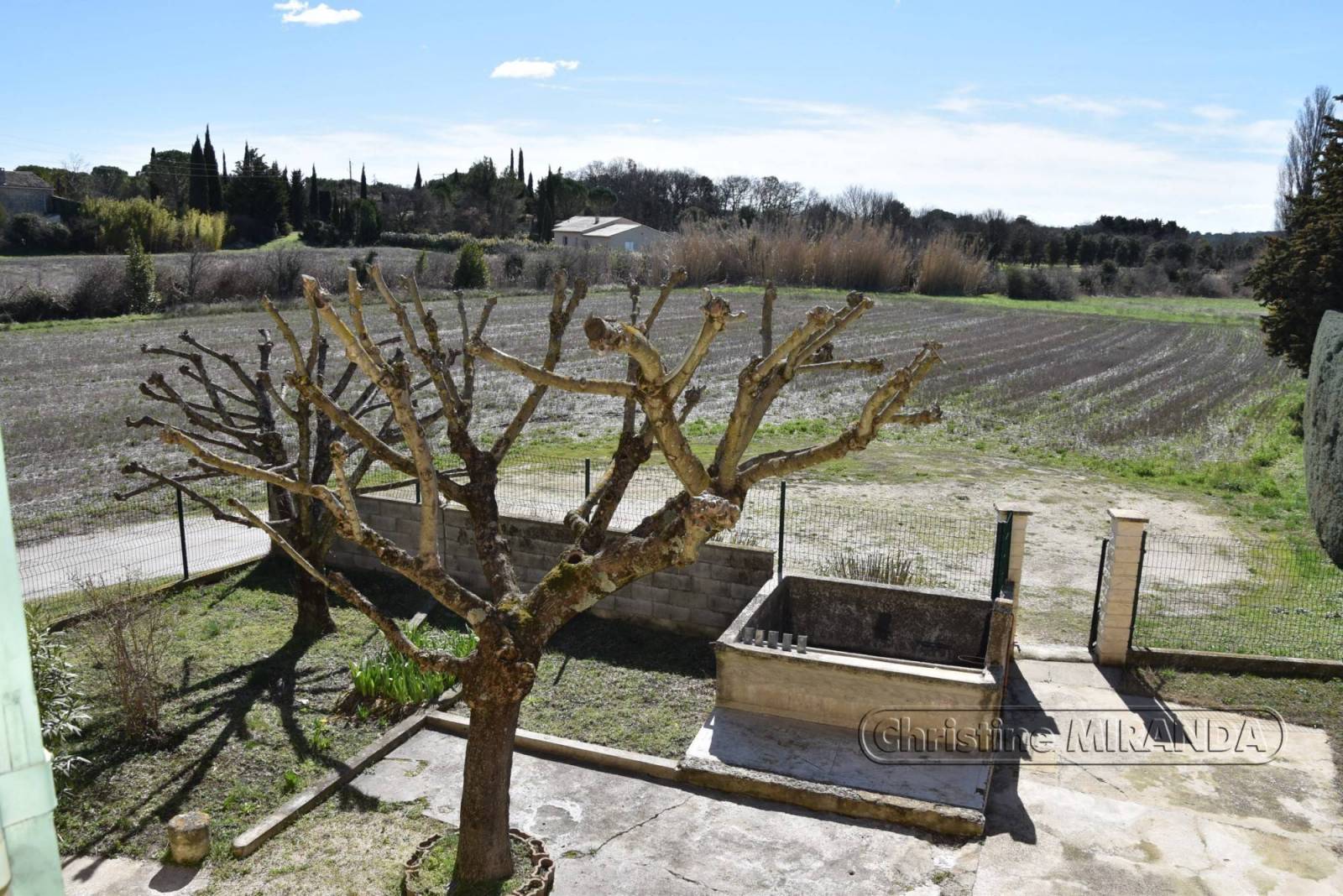 Un esprit  provençal... A 2 pas du village Beau potentiel St Paul 3 Châteaux  