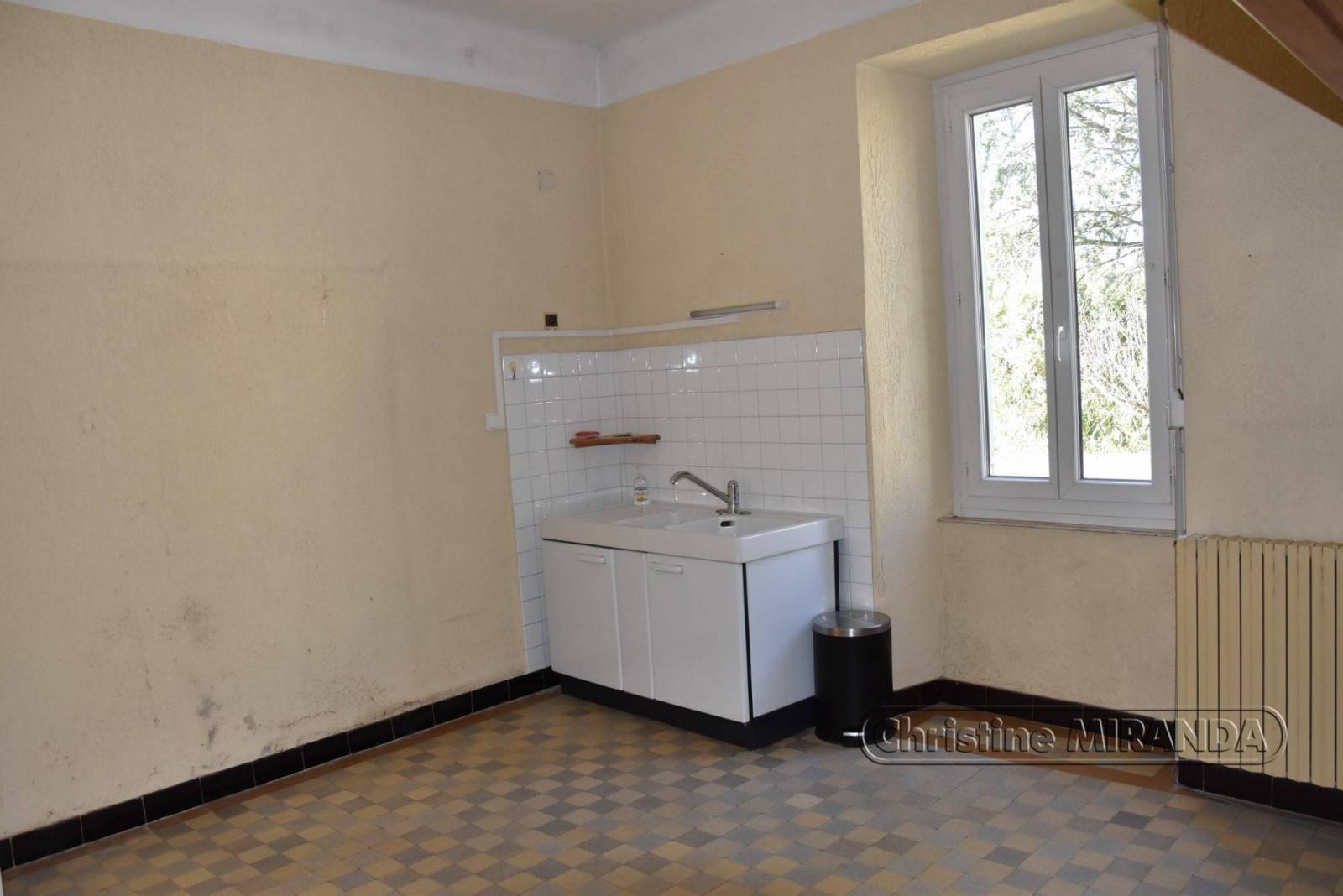 Un esprit  provençal... A 2 pas du village Beau potentiel St Paul 3 Châteaux  