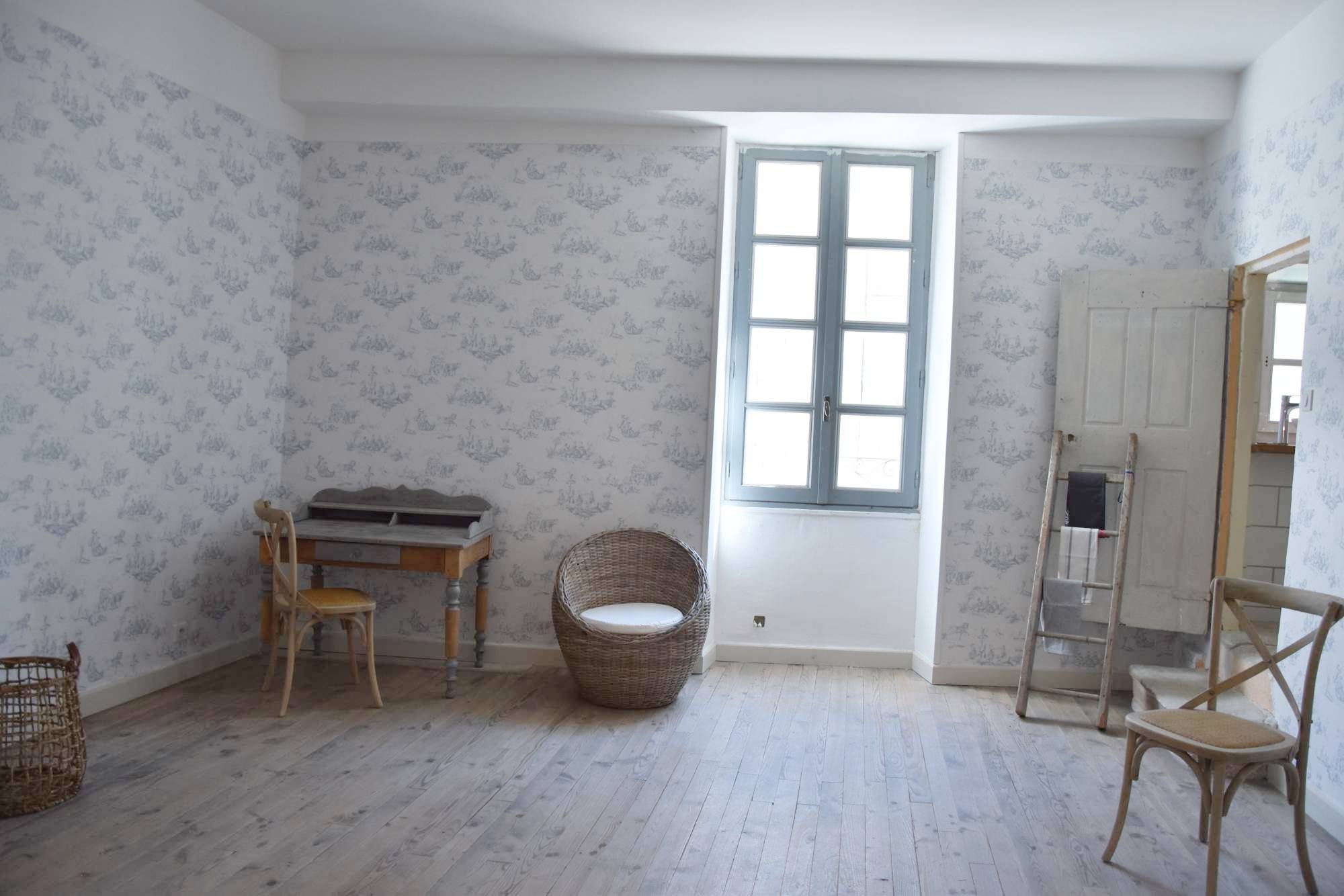 Propriété pleine de charme, centre Grignan, COMPROMIS SIGNÉ